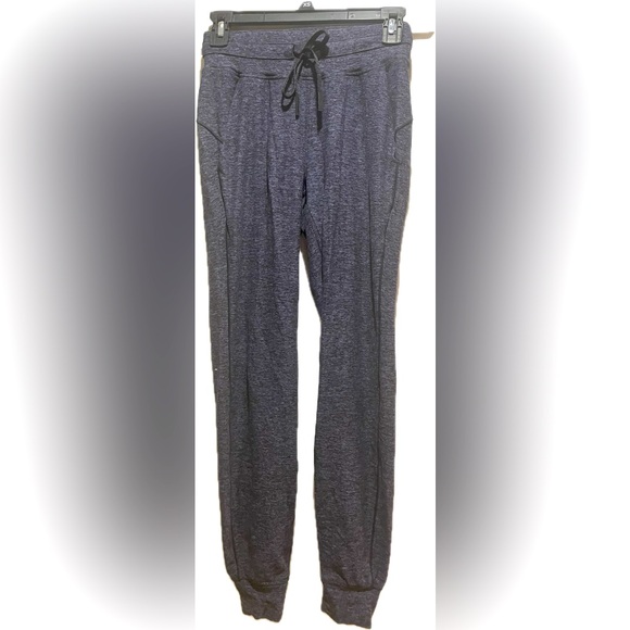 Evereve Pants - Evereve navy Heather soft city joggers w/ pockets XS